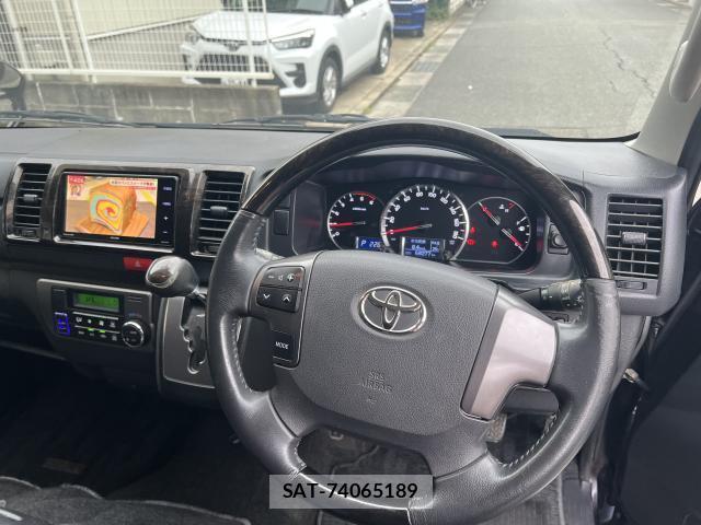 Toyota HIACE VAN 2017-05 8874275-10