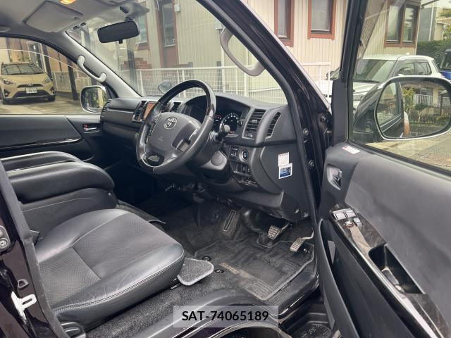 Toyota HIACE VAN 2017-05 8874275-6