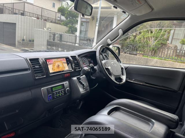 Toyota HIACE VAN 2017-05 8874275-8