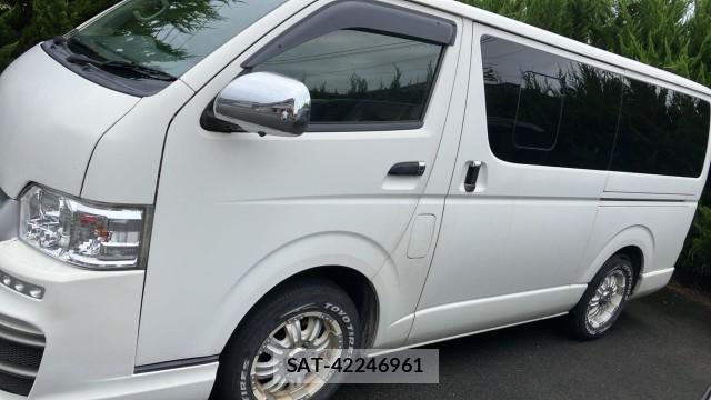 Toyota HIACE VAN 2017-11 8874391-10
