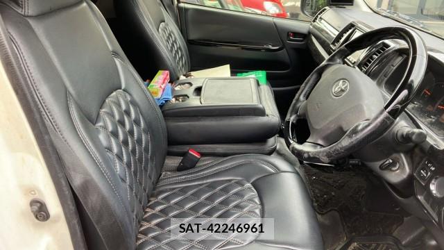 Toyota HIACE VAN 2017-11 8874391-5