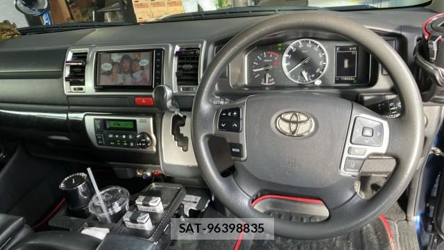 Toyota HIACE VAN 2020-06 8874433-16