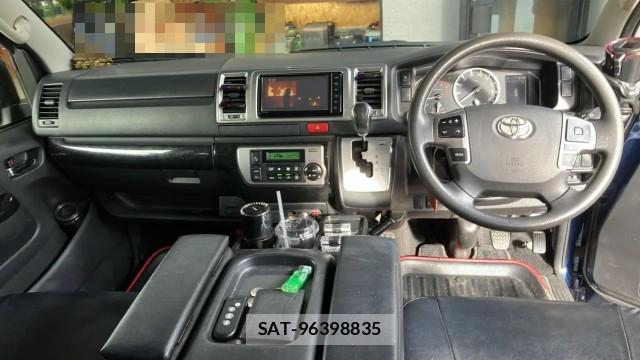 Toyota HIACE VAN 2020-06 8874433-2