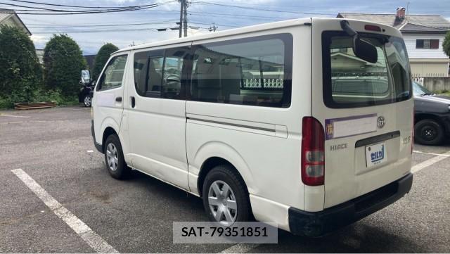 Toyota HIACE VAN 2007-06 8874464-12