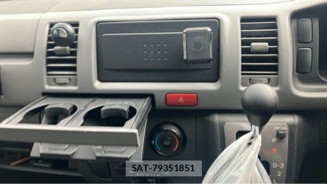 Toyota HIACE VAN 2007-06 8874464-4