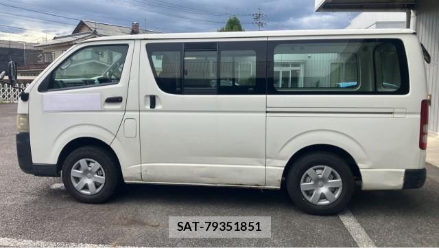 Toyota HIACE VAN 2007-06 8874464-9