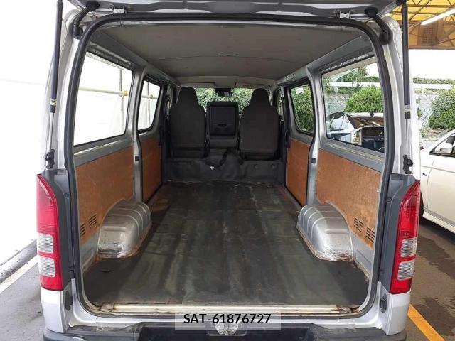 Toyota HIACE VAN 2020-05 8874521-6