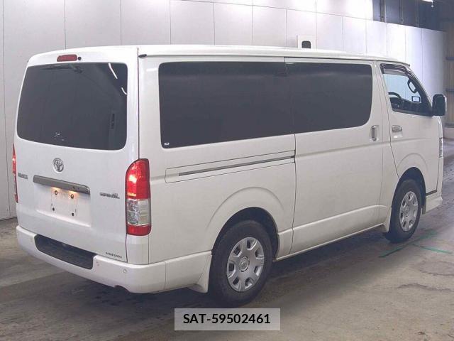 Toyota HIACE VAN 2020-06 8874652-1