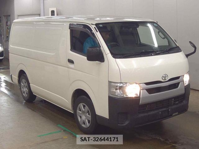 Toyota HIACE VAN 2021-08 8874657-0