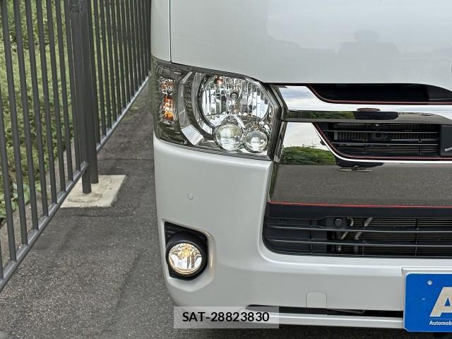 Toyota HIACE VAN 2021-06 8874687-13