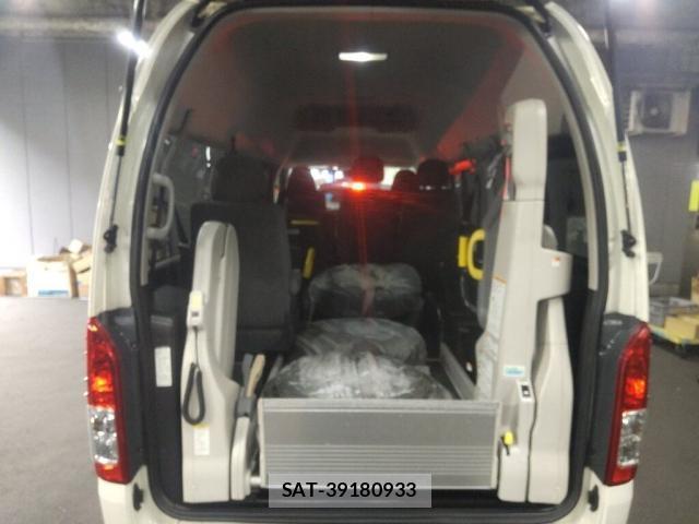 Toyota HIACE VAN 2016-08 8874748-3