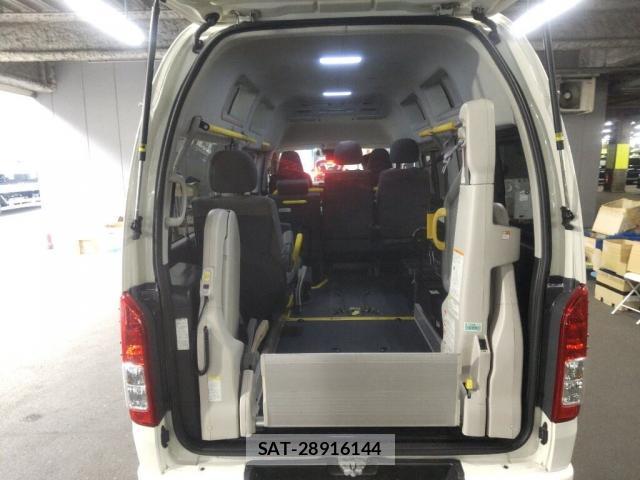 Toyota HIACE VAN 2018-04 8874756-4