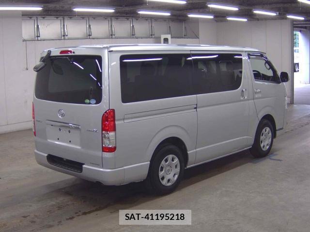 Toyota HIACE VAN 2019-09 8874761-5