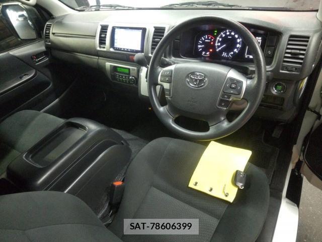 Toyota HIACE VAN 2024-01 8874792-2