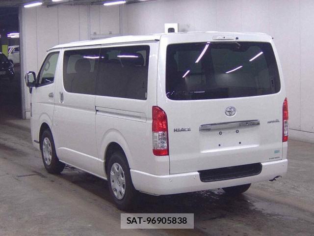 Toyota HIACE VAN 2024-04 8874824-1