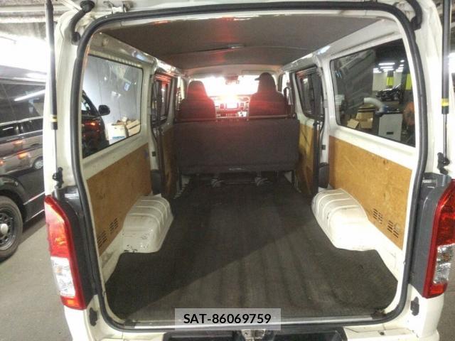 Toyota HIACE VAN 2019-08 8874825-3