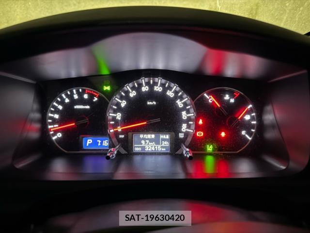 Toyota HIACE VAN 2019-07 8874936-1