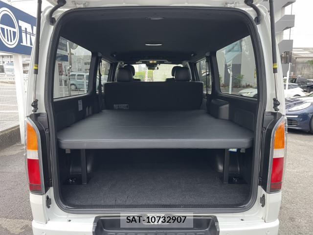 Toyota HIACE VAN 2023-03 8875354-14