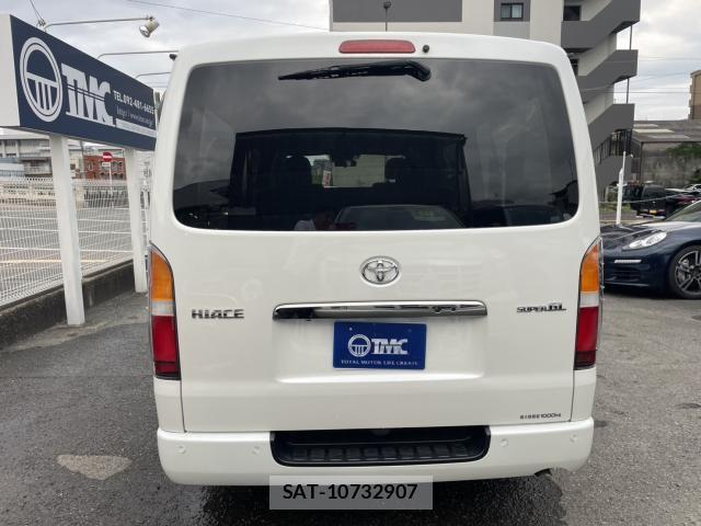 Toyota HIACE VAN 2023-03 8875354-3