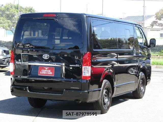 Toyota HIACE VAN 2026-04 8875827-1