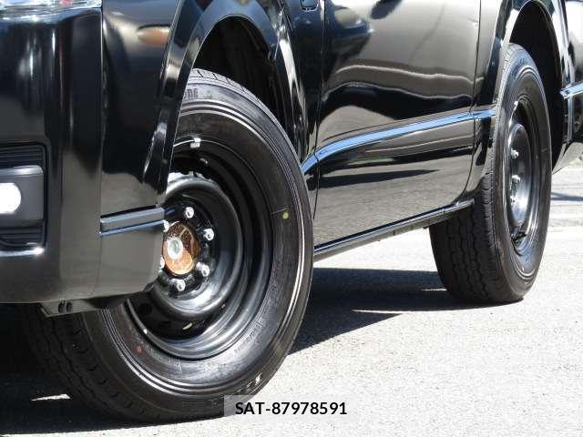 Toyota HIACE VAN 2026-04 8875827-8