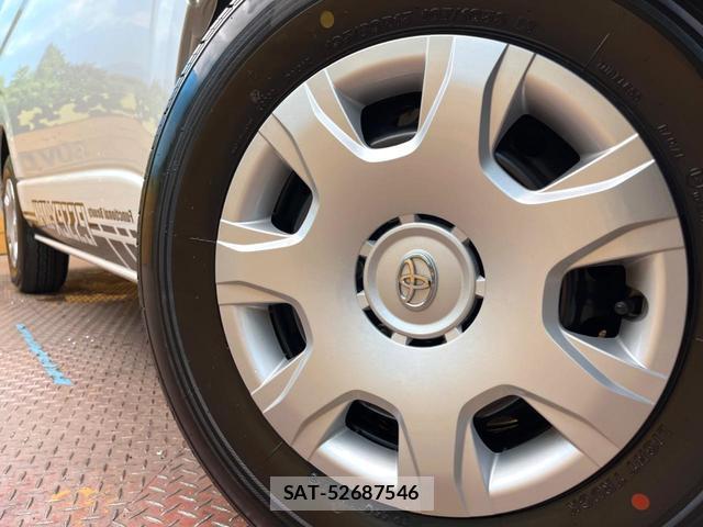 Toyota HIACE WAGON 2024-03 8873496-17