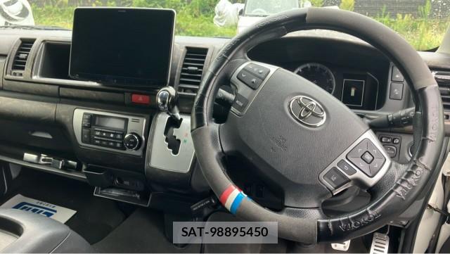 Toyota HIACE WAGON 2022-09 8874378-16