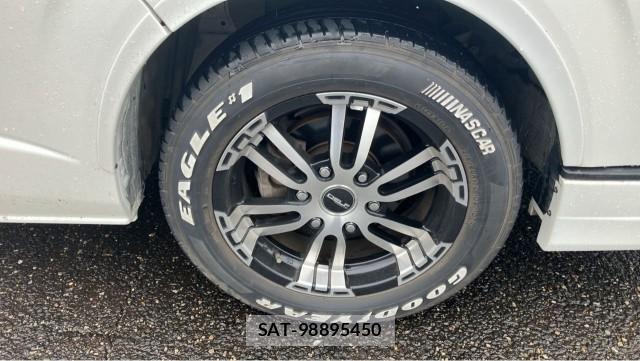 Toyota HIACE WAGON 2022-09 8874378-8
