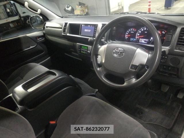 Toyota HIACE WAGON 2020-06 8874766-2