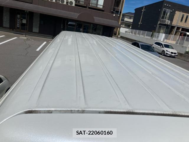 Toyota HIACE WAGON 2017-07 8874946-12
