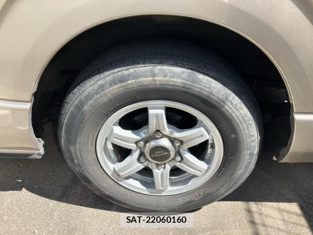 Toyota HIACE WAGON 2017-07 8874946-4