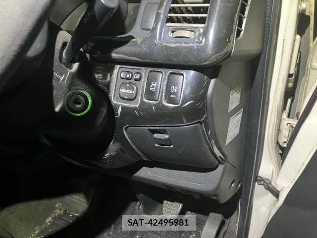Toyota HIACE WAGON 2006-03 8874997-15