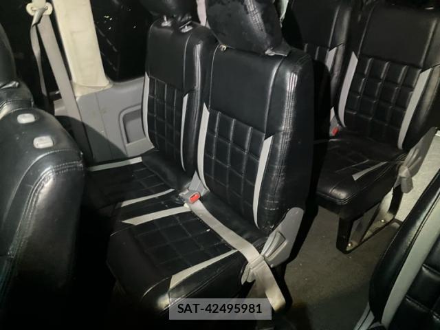 Toyota HIACE WAGON 2006-03 8874997-19