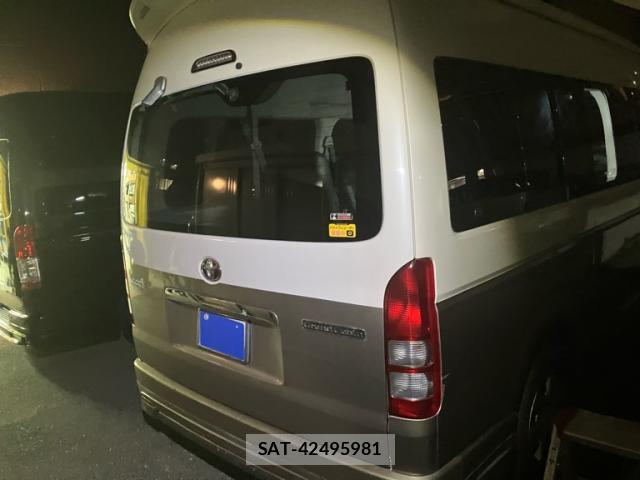 Toyota HIACE WAGON 2006-03 8874997-2