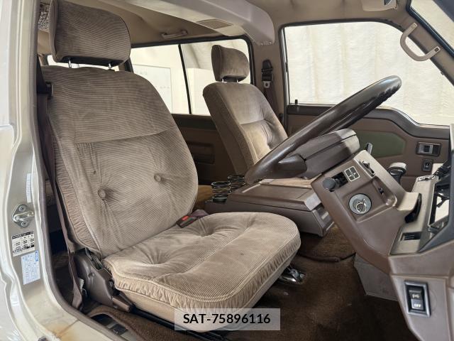 Toyota HIACE WAGON 1987-03 8875747-11