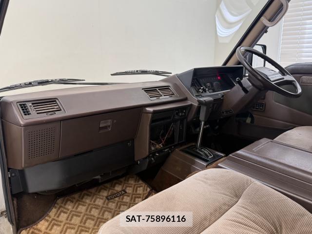 Toyota HIACE WAGON 1987-03 8875747-8
