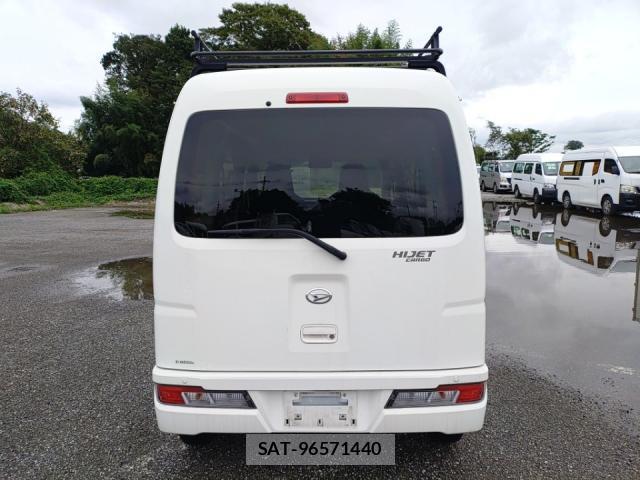 Daihatsu HIJET CARGO 2021-09 8872890-4