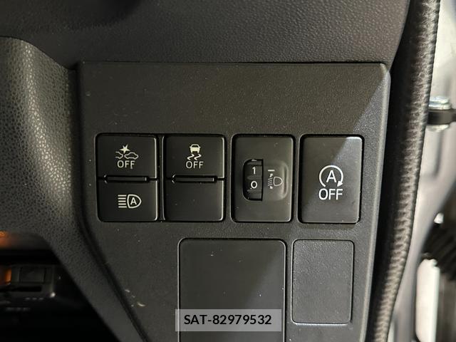 Daihatsu HIJET CARGO 2021-08 8875898-4