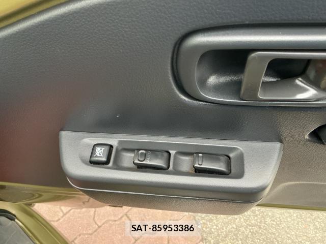Daihatsu HIJET TRUCK 2017-01 8875095-6