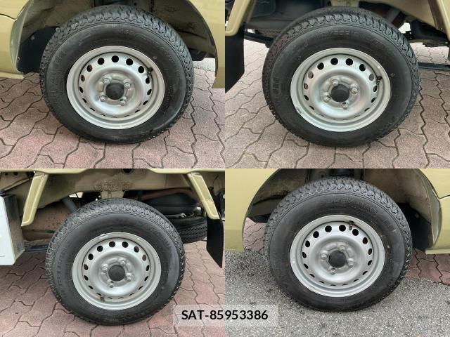 Daihatsu HIJET TRUCK 2017-01 8875095-8