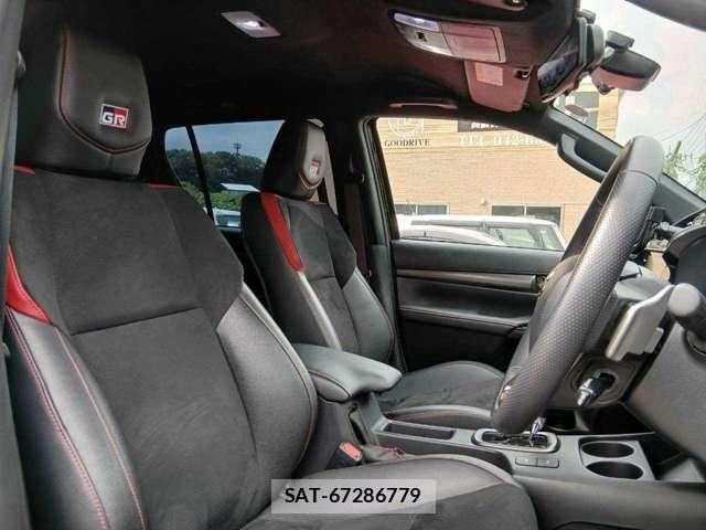 Toyota HILUX 2024-07 8872624-12