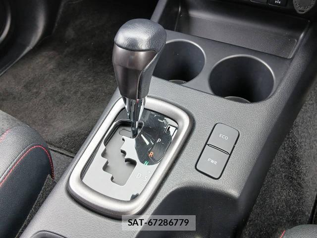 Toyota HILUX 2024-07 8872624-19