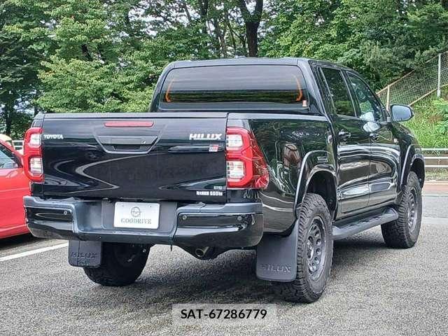 Toyota HILUX 2024-07 8872624-3