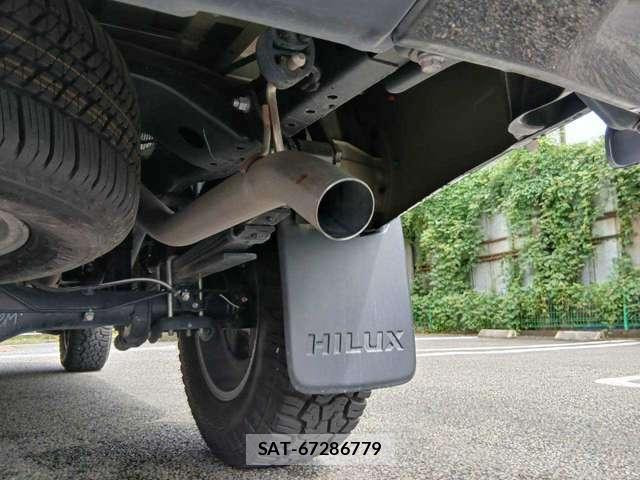 Toyota HILUX 2024-07 8872624-7