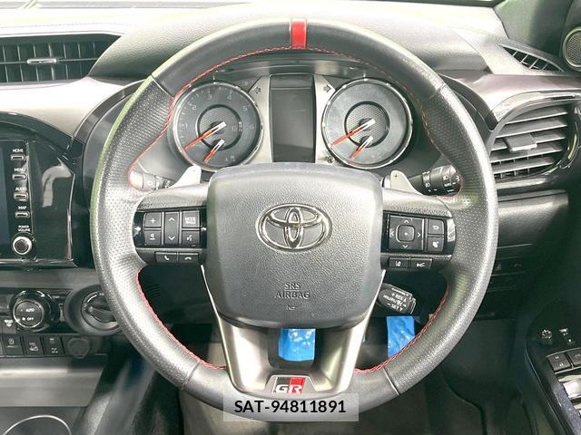 Toyota HILUX 2022-04 8873120-10