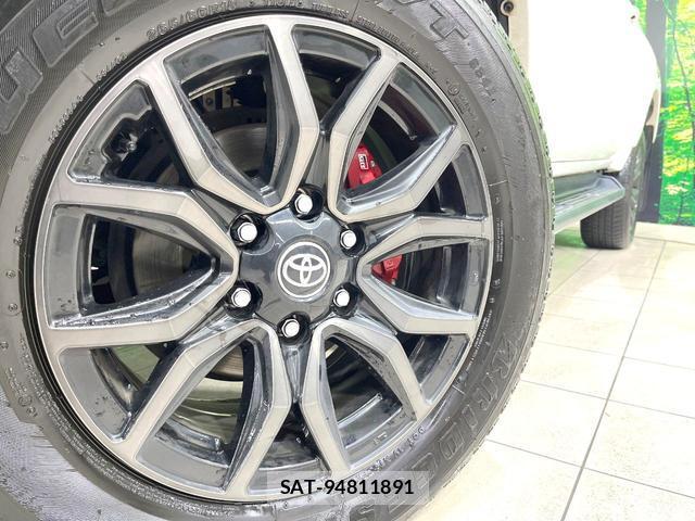 Toyota HILUX 2022-04 8873120-12