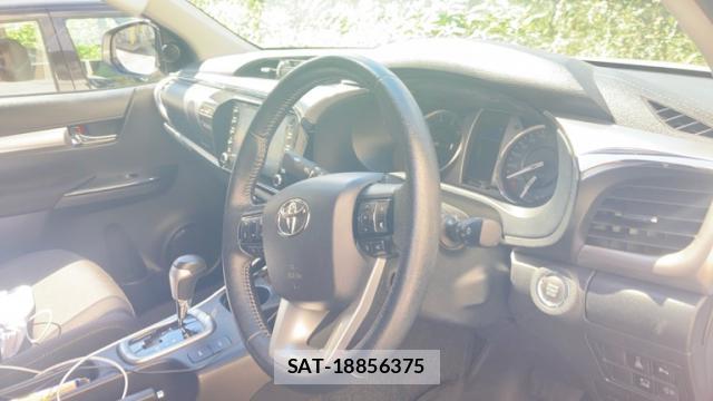 Toyota HILUX 2024-03 8873437-18
