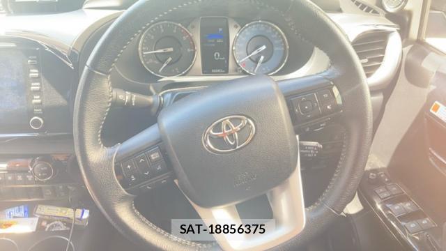 Toyota HILUX 2024-03 8873437-8