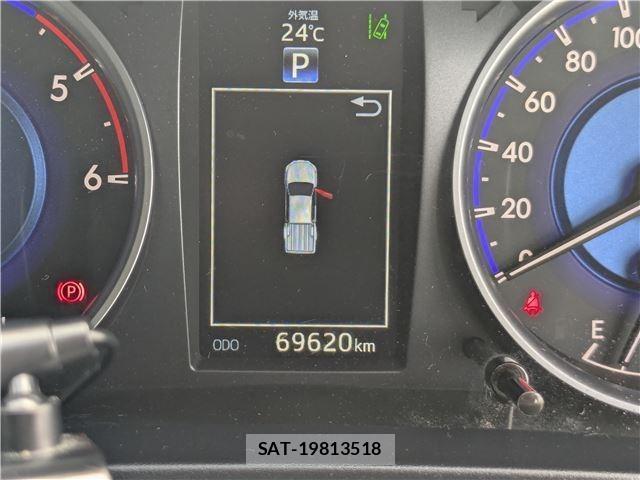 Toyota HILUX 2018-11 8874522-12