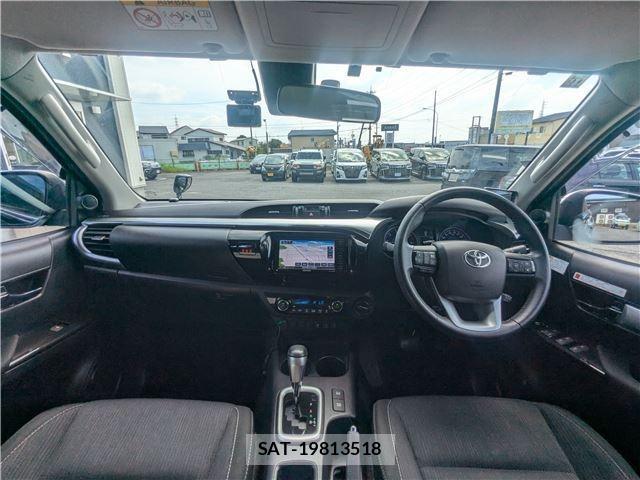 Toyota HILUX 2018-11 8874522-2